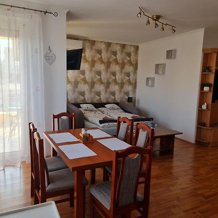 Fischer Apartman 3 Hajduszoboszlo Bagian luar foto
