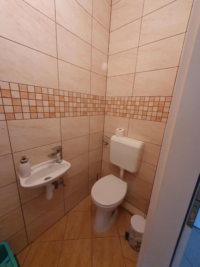 Fischer Apartman 3 Hajduszoboszlo Bagian luar foto