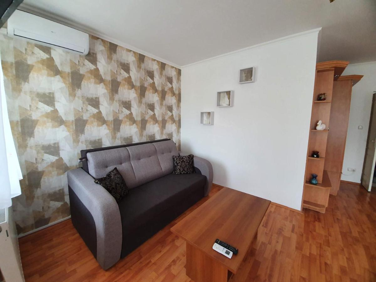 Fischer Apartman 3 Hajduszoboszlo Bagian luar foto