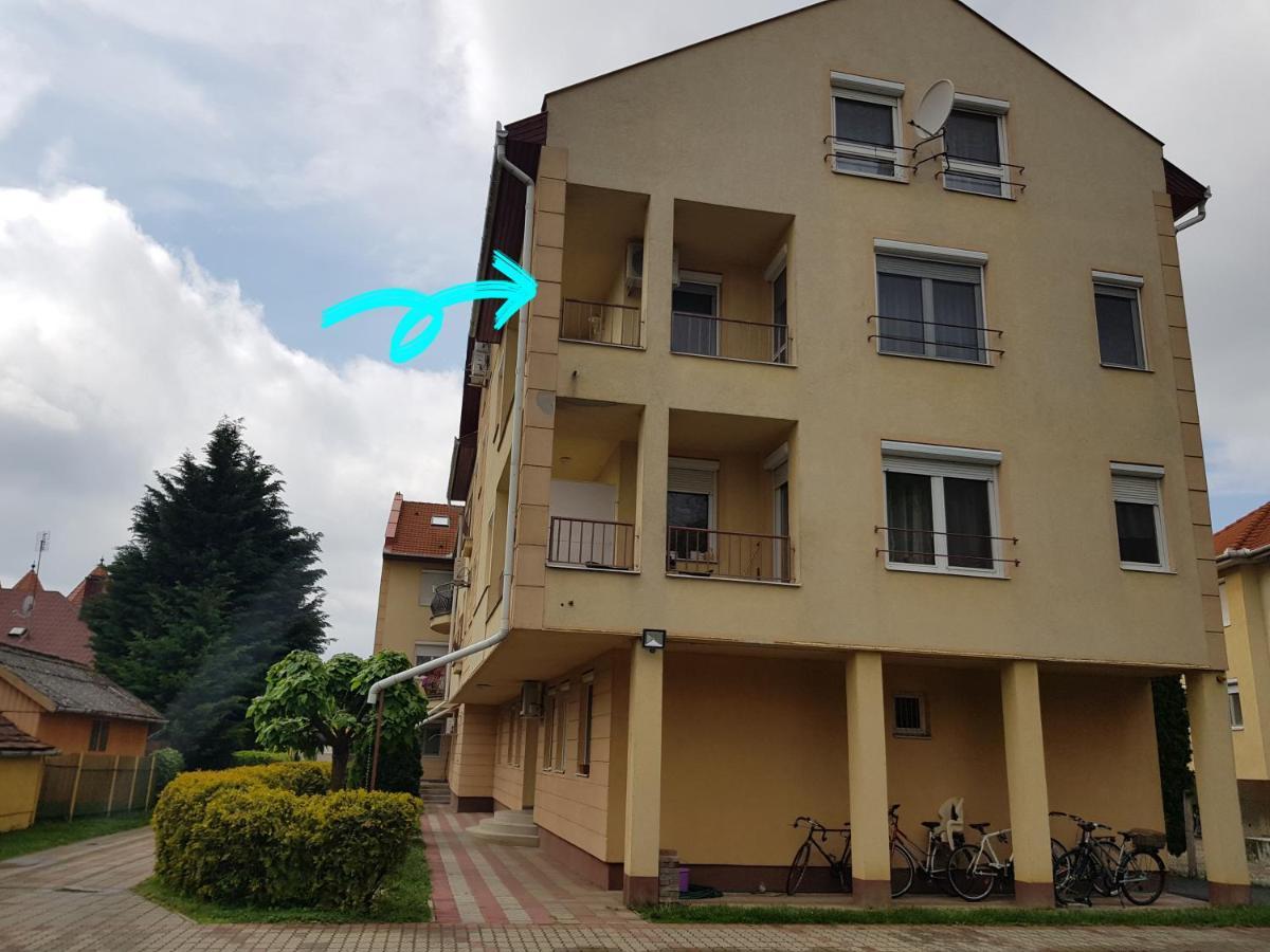 Fischer Apartman 3 Hajduszoboszlo Bagian luar foto